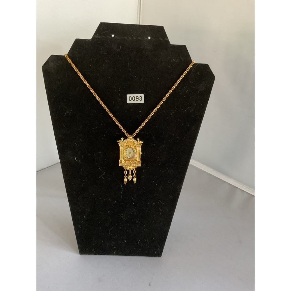 Vintage Lindenwold Quarts Clock Pendant Necklace